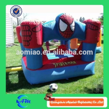 Los hombres frescos del spide modelan el pequeño castillo inflable 3,5 * 3.5 * 1.8 m de la gorila inflable para la venta